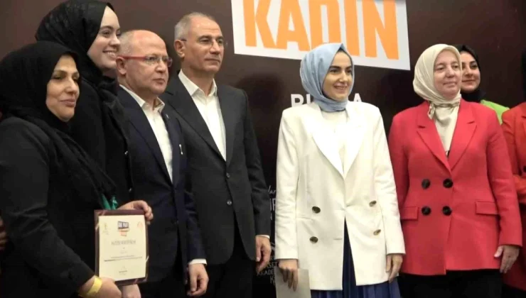 AK Parti Genel Merkez Kadın Kolları Siyaset Akademisi Sertifika Töreni Düzenlendi