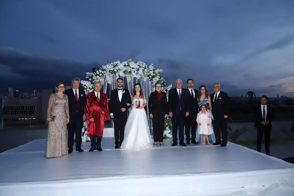 Dervişoğlu ve Akşener Nikah Şahidi Oldu