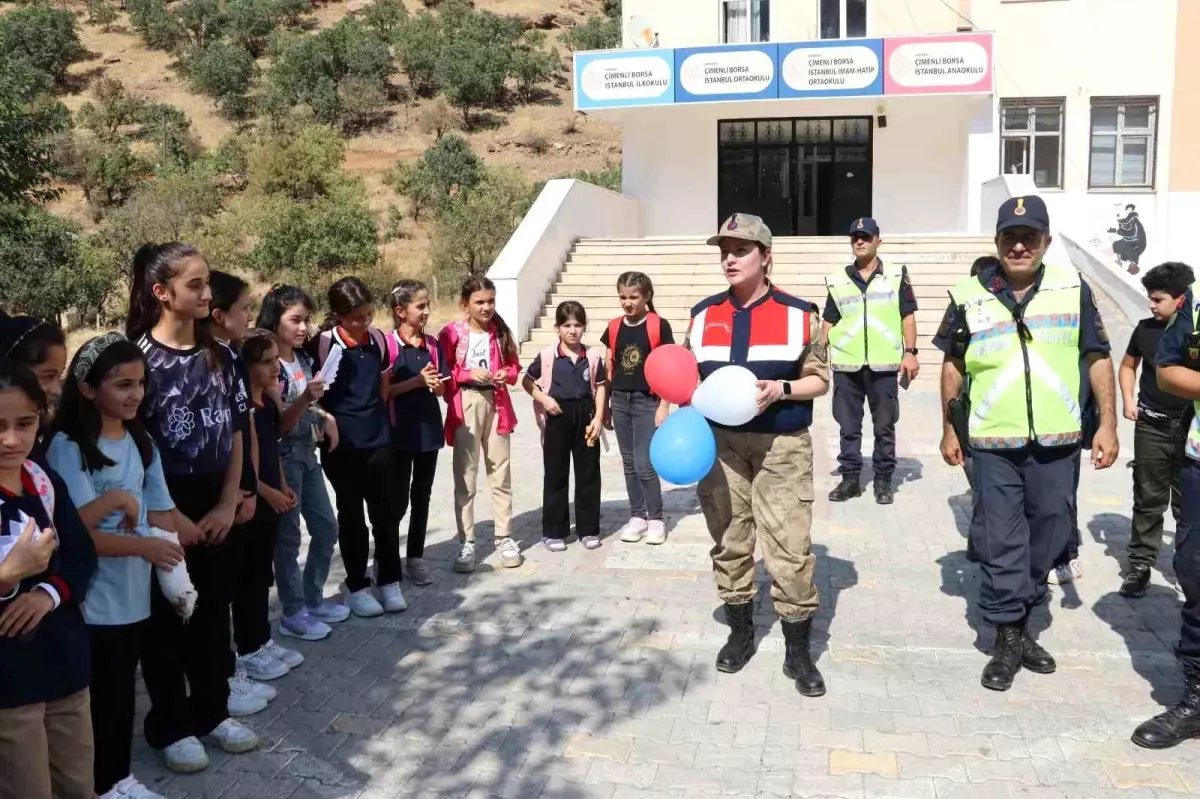 Hakkari’de Öğrencilere Trafik Eğitimi