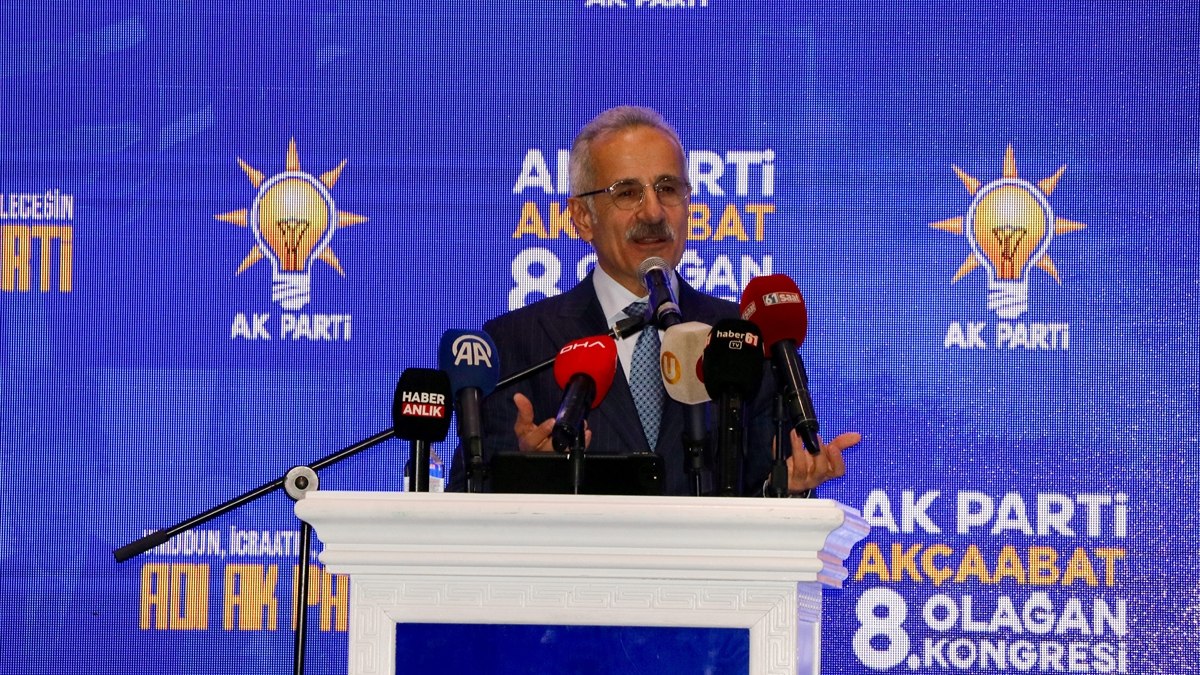 Abdulkadir Uraloğlu: Samsun-Sarp Demir Yolu 10 milyon kişiye hizmet edecek